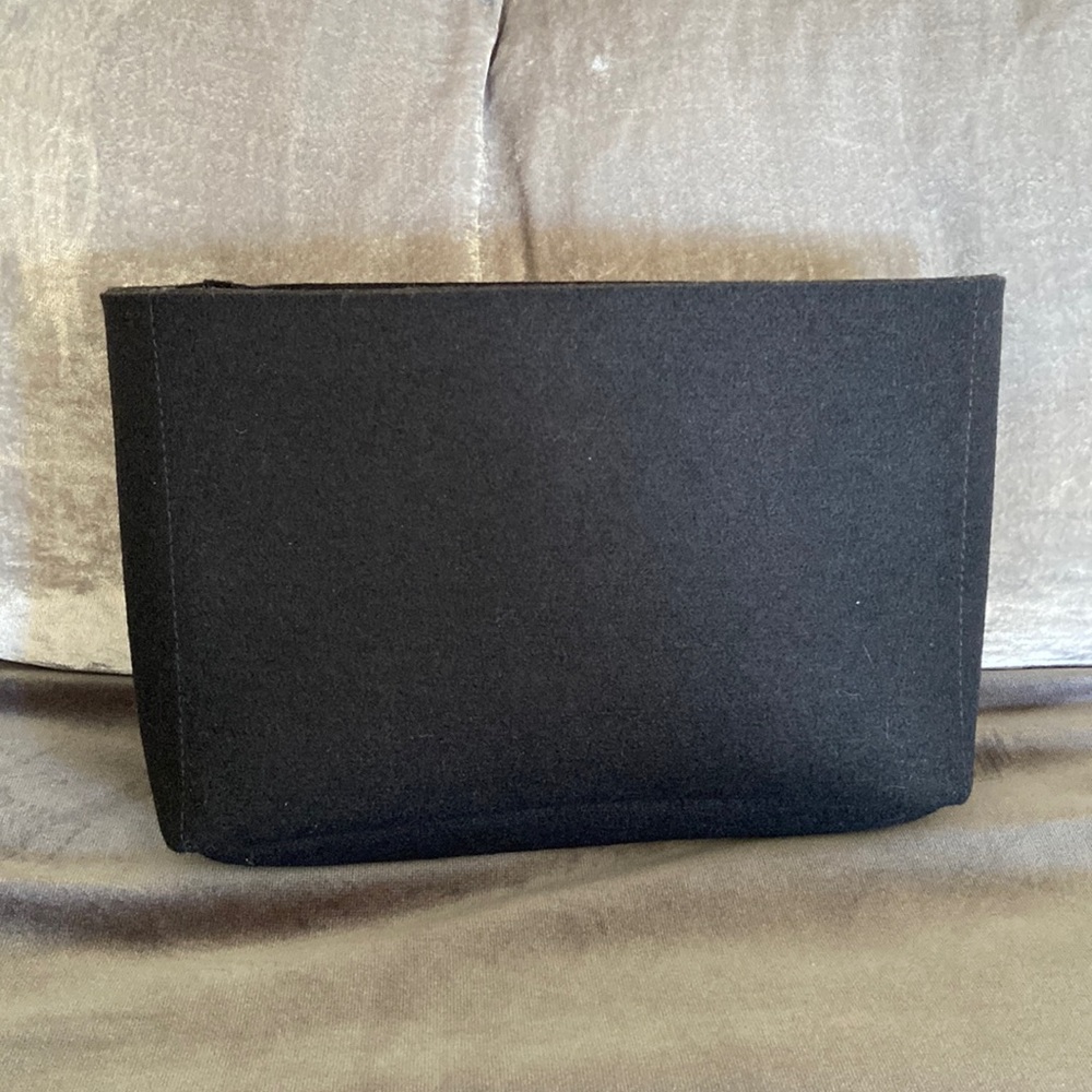 NWOT - Samorga Chanel Medium Gabrielle Hobo Bag Zero-pocket Felt Bag Liner